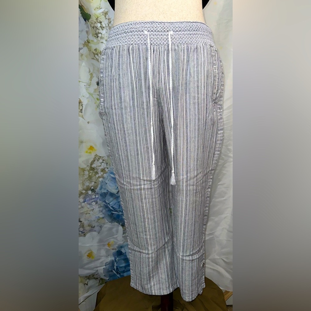 West Bound Linen Blend Striped Women’s cropped Pants